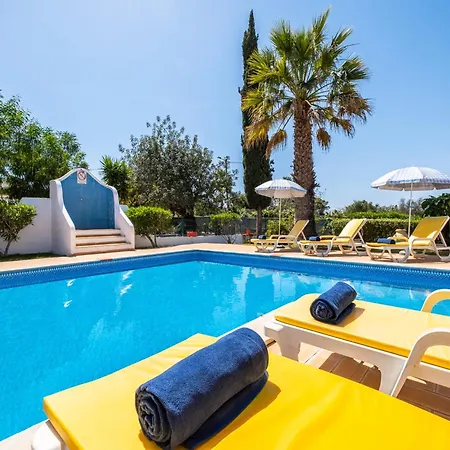 Holiday Home In Branqueira Near Santa Eulalia Beach *