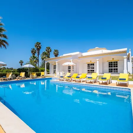 Holiday Home In Branqueira Near Santa Eulalia Beach البوفيرا