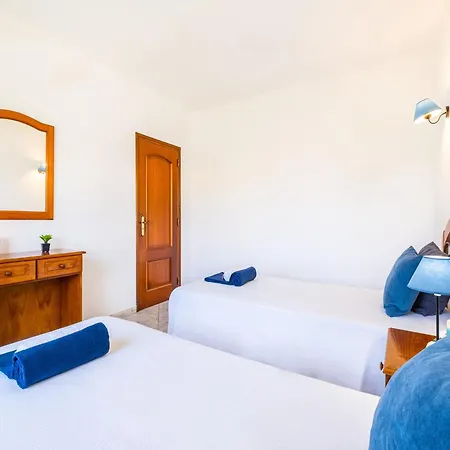 فيلة Holiday Home In Branqueira Near Santa Eulalia Beach البوفيرا