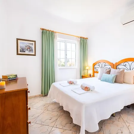Βίλα Holiday Home In Branqueira Near Santa Eulalia Beach Αλμπουφέιρα