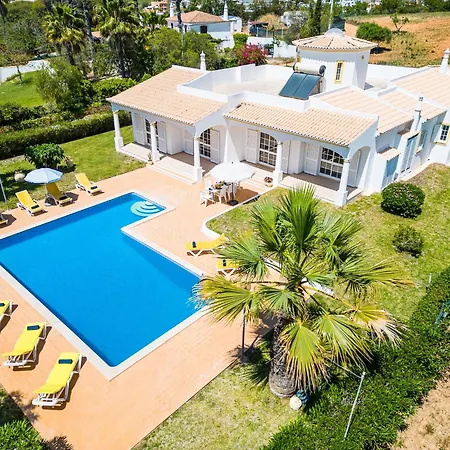 Holiday Home In Branqueira Near Santa Eulalia Beach Αλμπουφέιρα