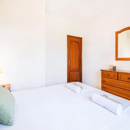 Holiday Home In Branqueira Near Santa Eulalia Beach Αλμπουφέιρα