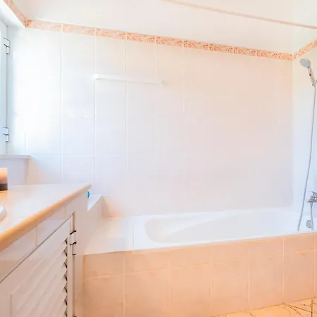 Вилла Holiday Home In Branqueira Near Santa Eulalia Beach